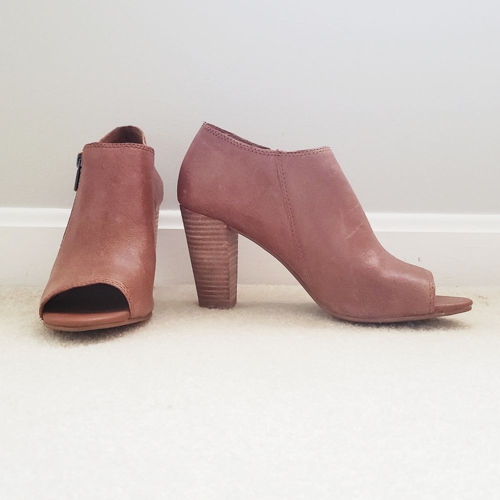 Lucky Brand Pabla Bootie in Aztec Size 8.5